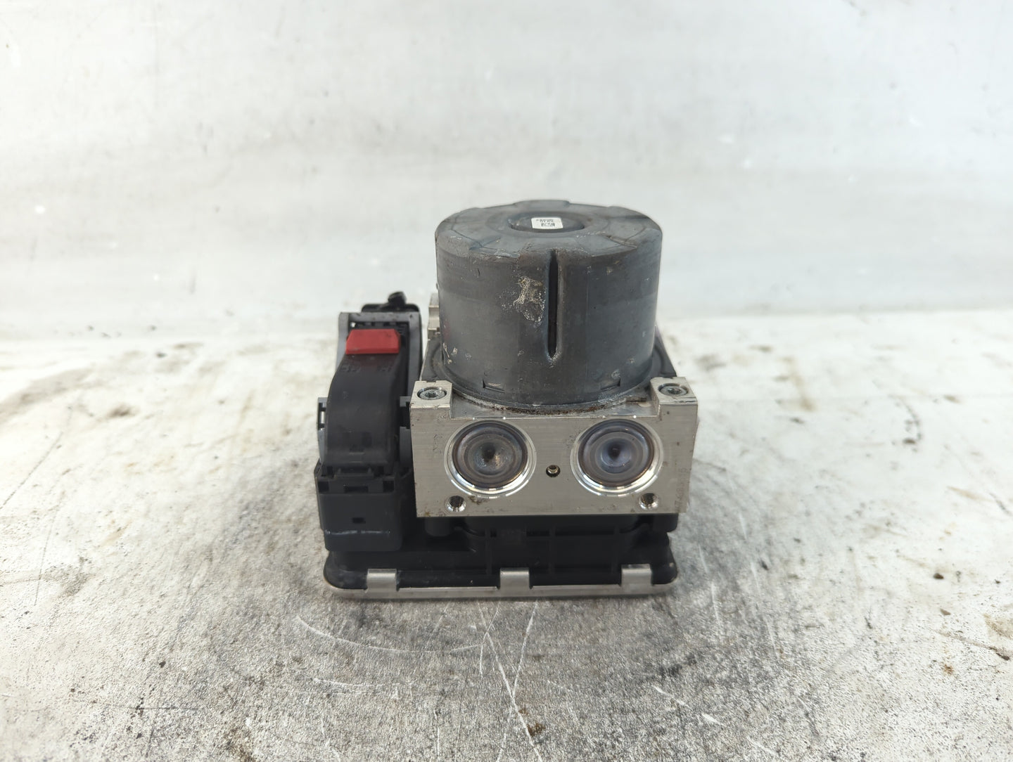 2018-2020 Volkswagen Tiguan ABS Pump Control Module Replacement P/N:5Q0 614 517 DD Fits Fits 2018 2019 2020 OEM Used Auto Pa