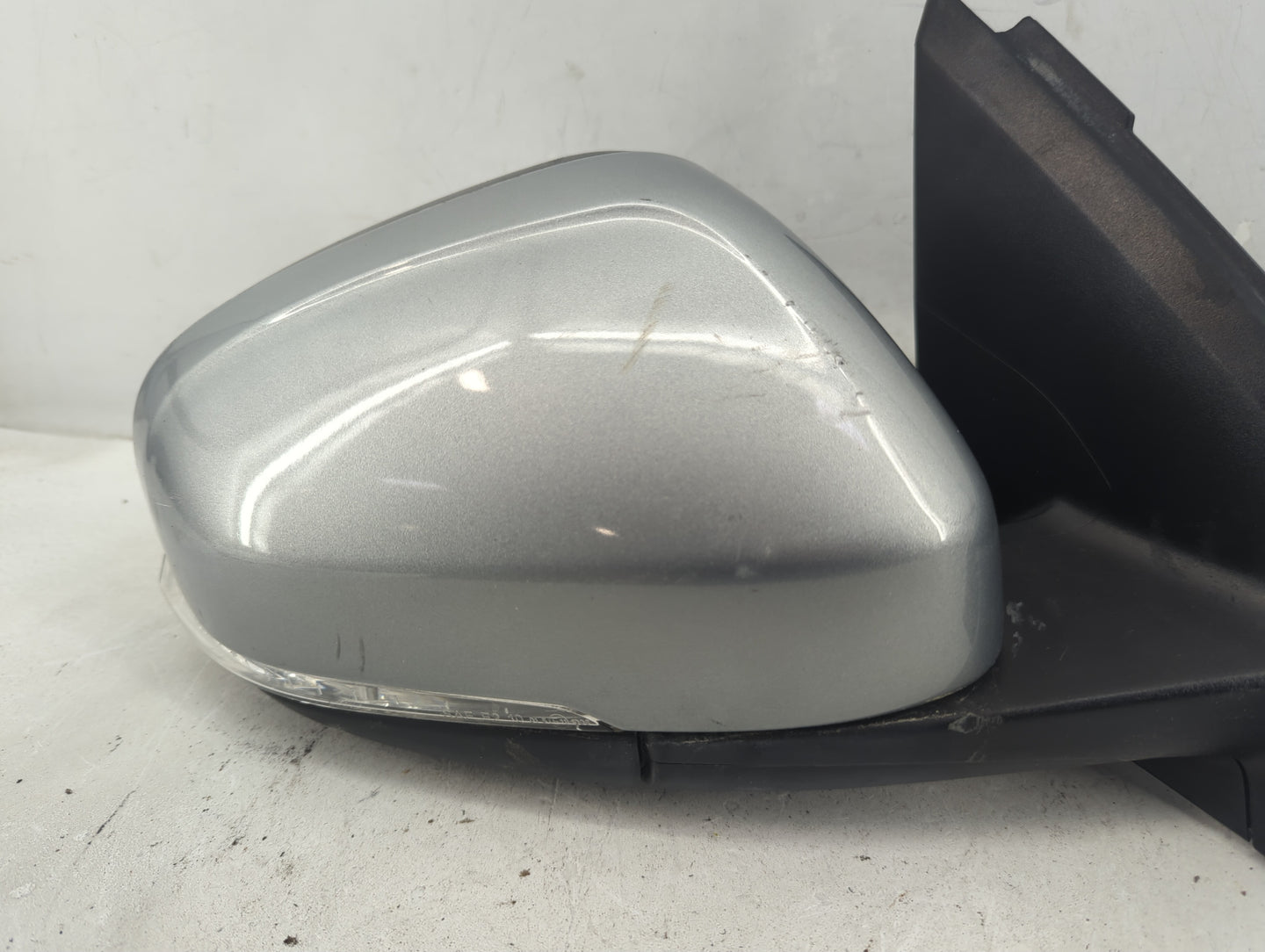 2011-2018 Volvo S60 Passenger Side View Mirror - Right Door Mirror OEM Used - Oemusedautoparts1.com