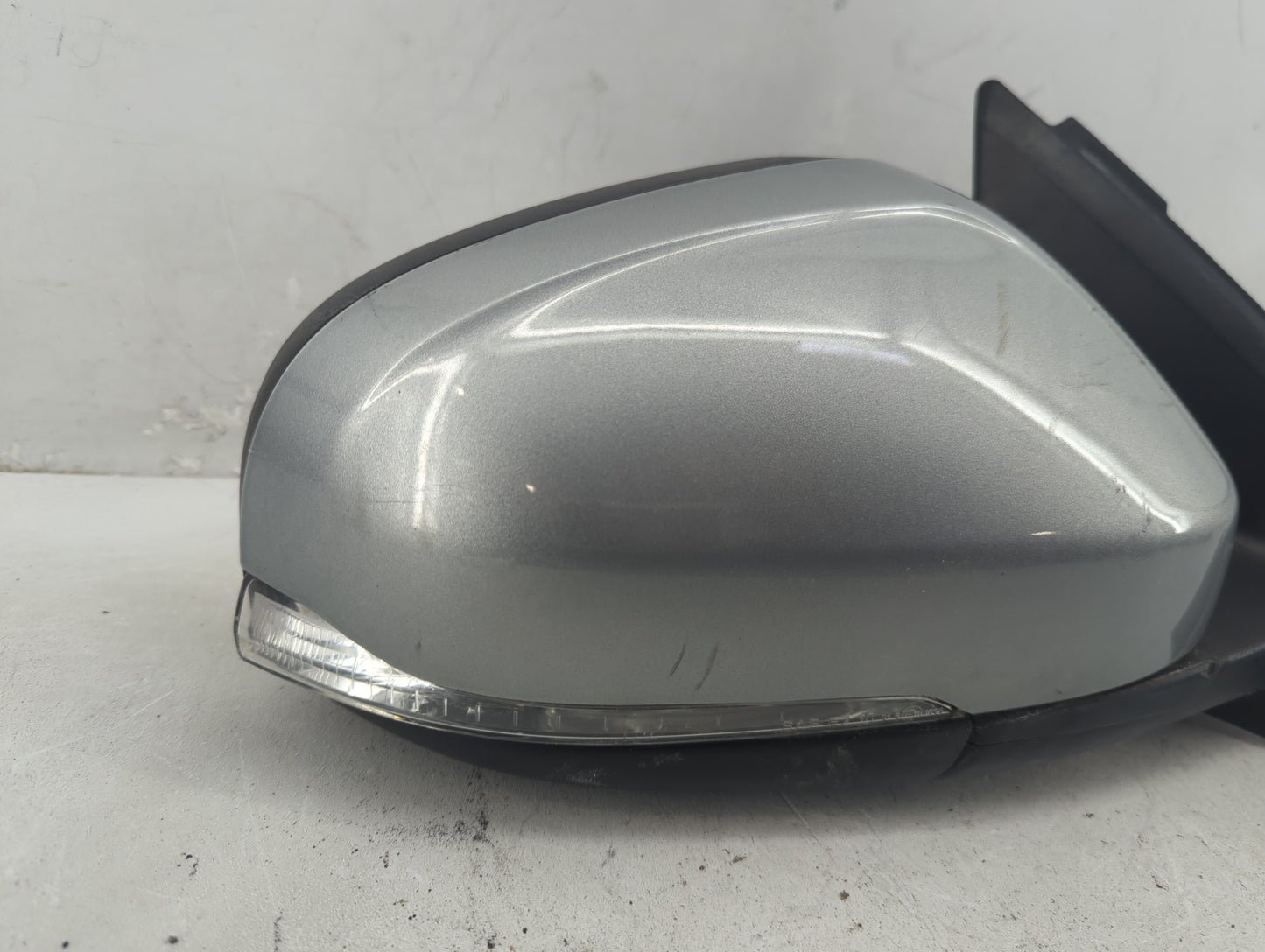 2011-2018 Volvo S60 Passenger Side View Mirror - Right Door Mirror OEM Used - Oemusedautoparts1.com