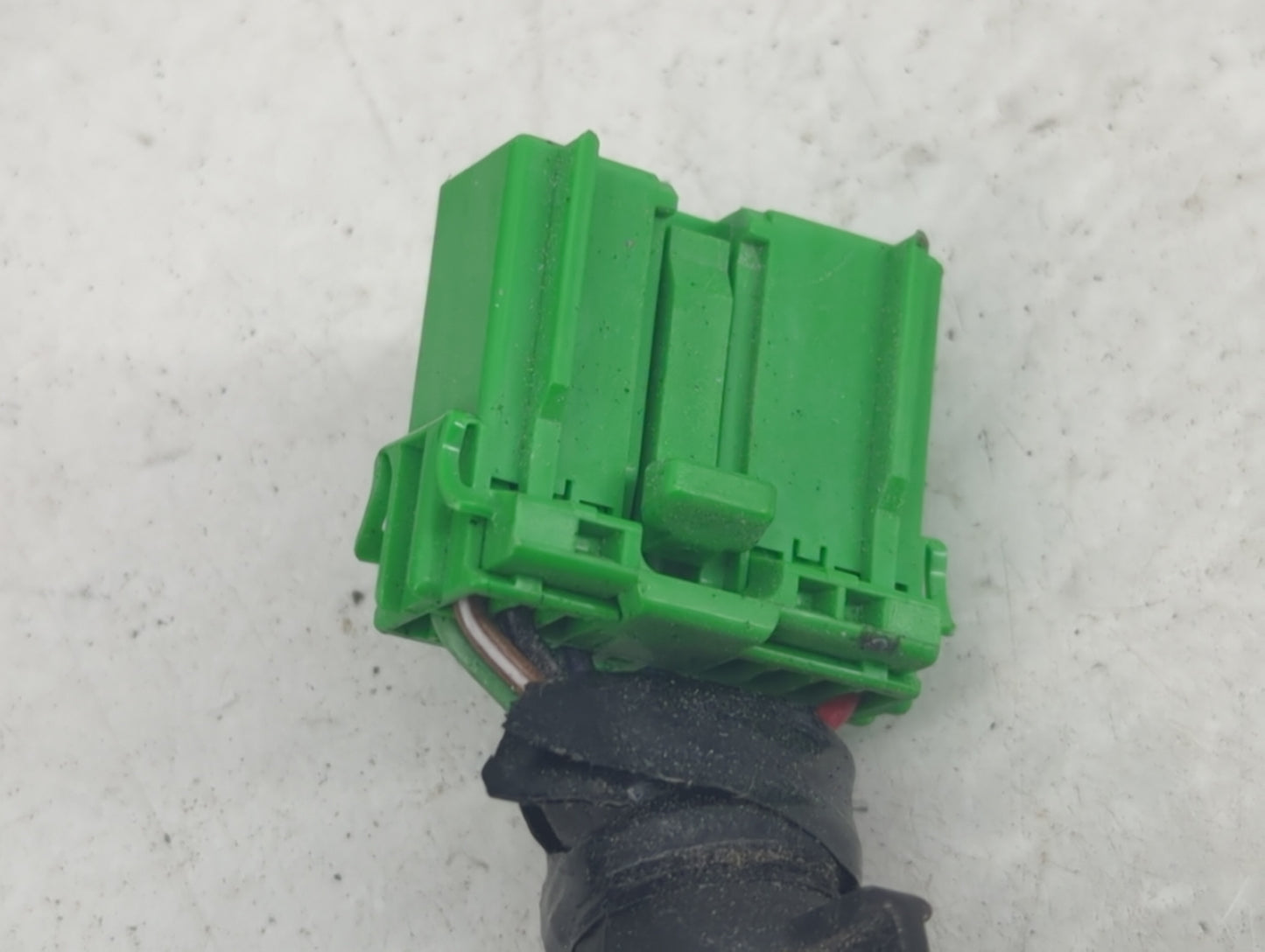 2011-2018 Volvo S60 Passenger Side View Mirror - Right Door Mirror OEM Used - Oemusedautoparts1.com