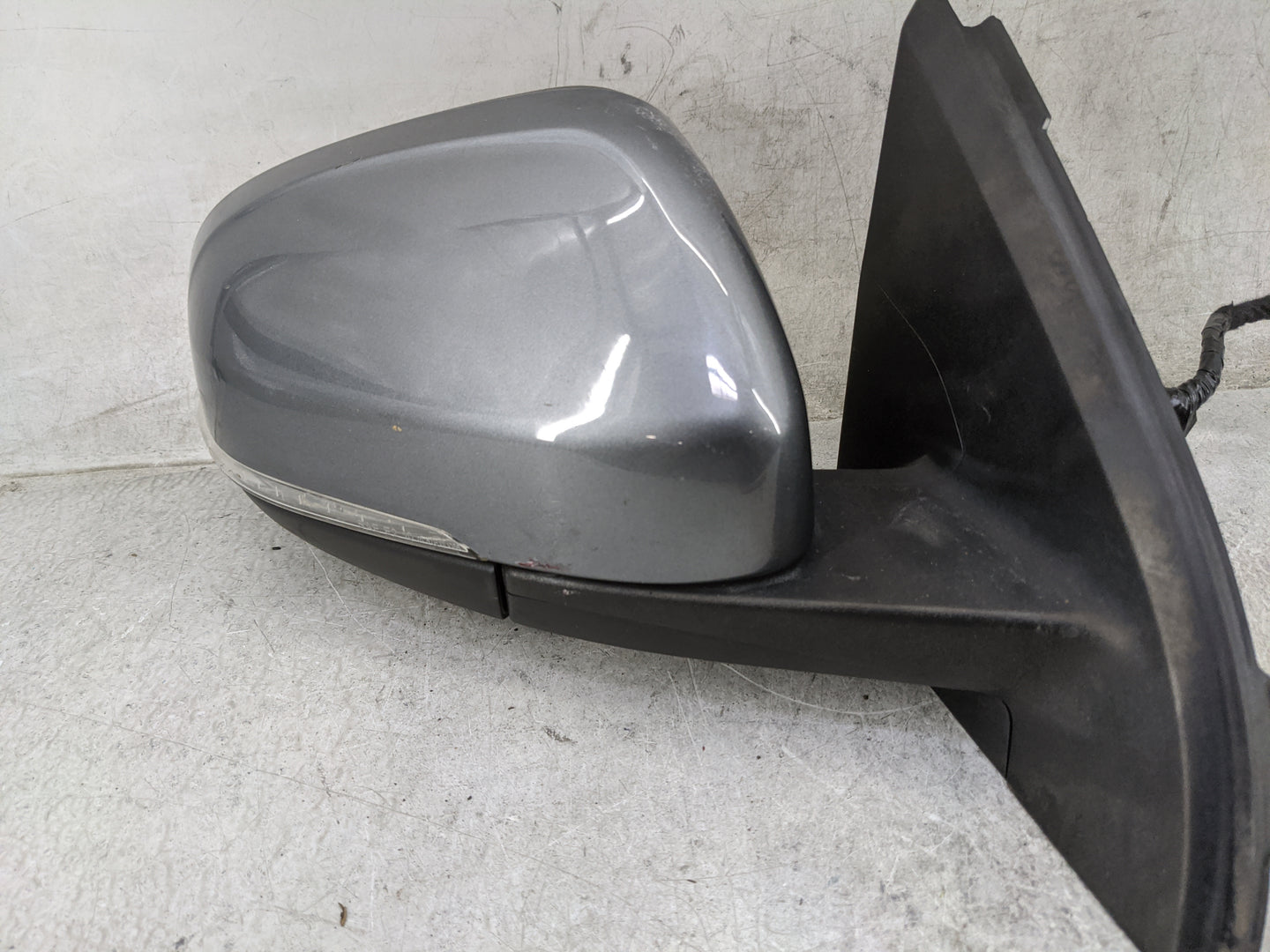 2011-2018 Volvo S60 Passenger Side View Mirror - Right Door Mirror OEM Used - Oemusedautoparts1.com