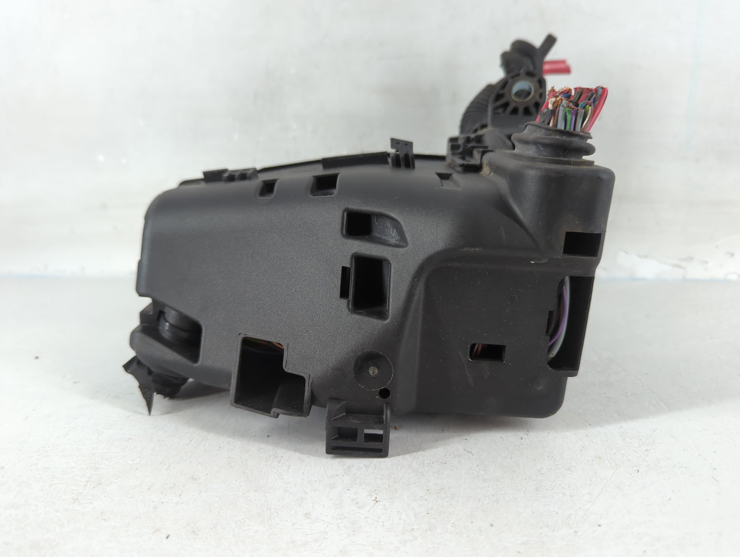 2014-2018 Volvo S60 Fusebox Fuse Box Panel Relay Module P/N:30644652 Fits Fits 2012 2014 2015 2016 2017 2018 OEM Used Auto P