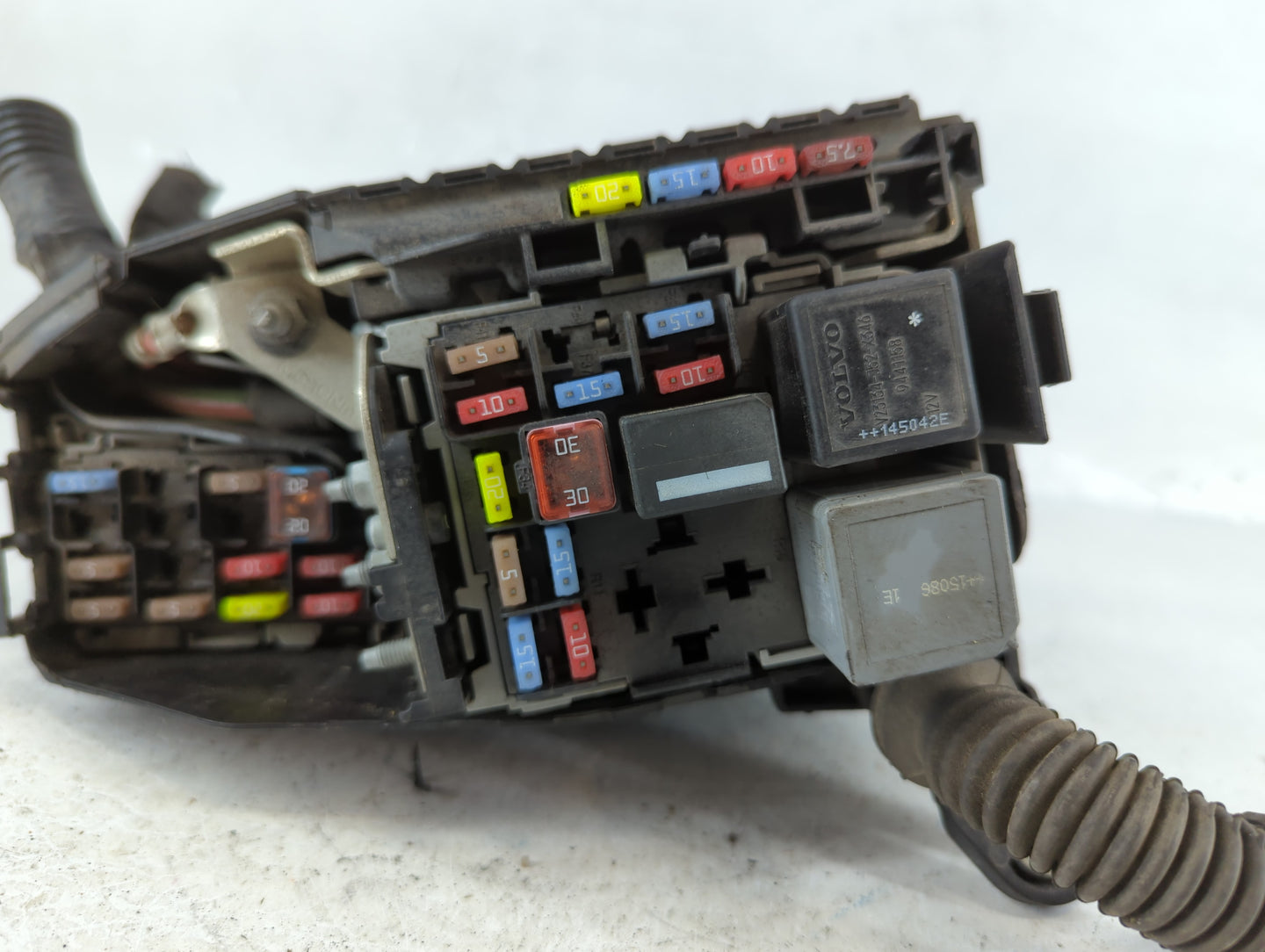 2014-2018 Volvo S60 Fusebox Fuse Box Panel Relay Module P/N:6G9T-14A067-CA Fits Fits 2012 2014 2015 2016 2017 2018 OEM Used 