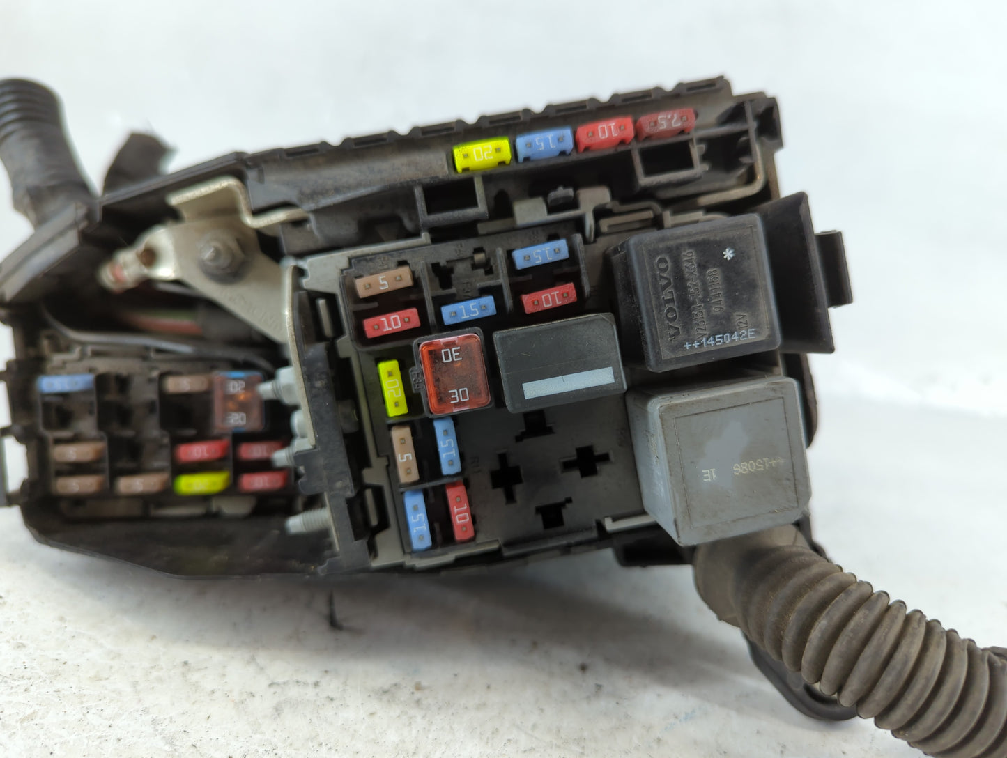 2014-2018 Volvo S60 Fusebox Fuse Box Panel Relay Module P/N:6G9T-14A067-CA Fits Fits 2012 2014 2015 2016 2017 2018 OEM Used 