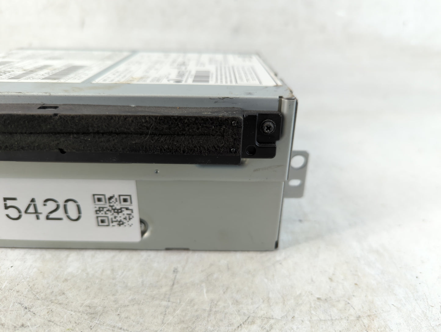 2016-2018 Volvo S60 Radio AM FM Cd Player Receiver Replacement P/N:31667706 AA Fits Fits 2016 2017 2018 OEM Used Auto Parts 