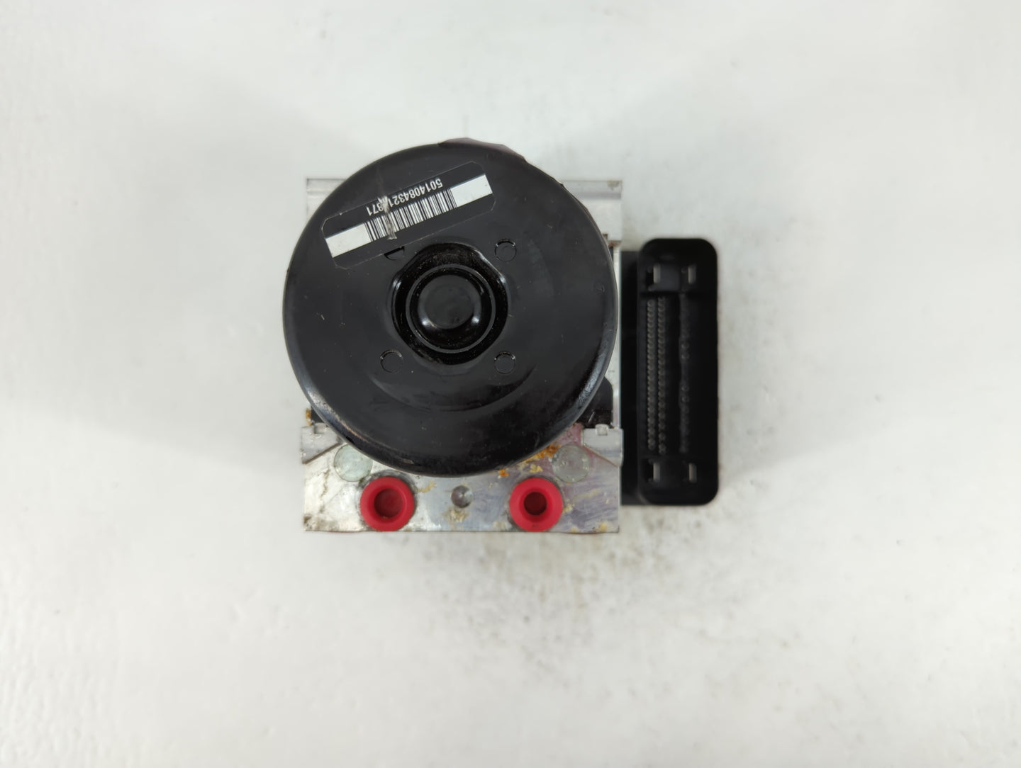2015-2018 Volvo S60 ABS Pump Control Module Replacement P/N:A426C 17W205 Fits Fits 2015 2016 2017 2018 OEM Used Auto Parts -