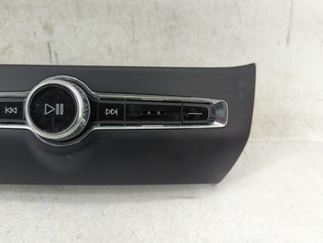 2018 Volvo V60 Climate Control Module Temperature AC/Heater Replacement P/N:31398845 Fits OEM Used Auto Parts