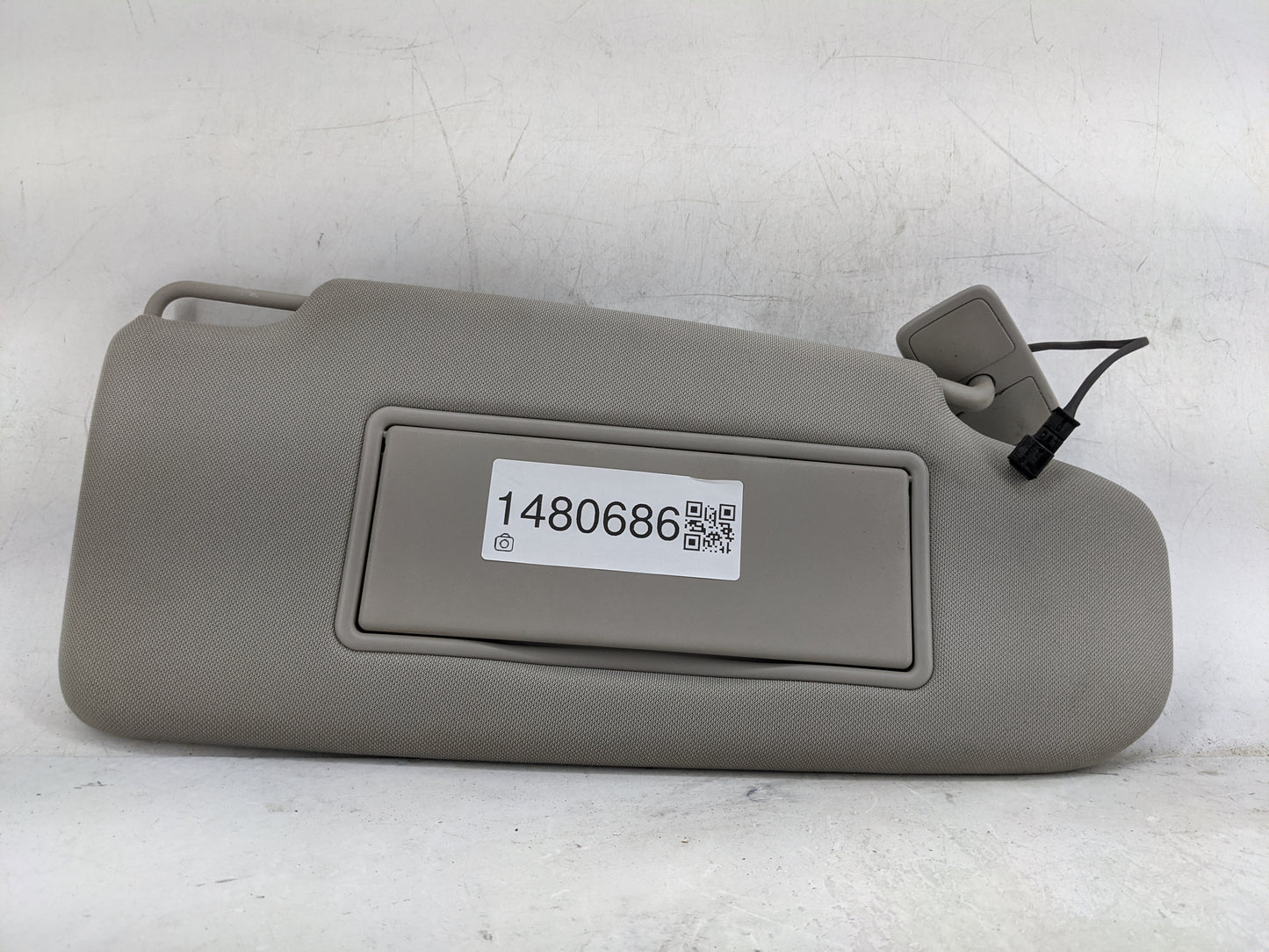 2013-2018 Volvo V60 Sun Visor Shade Replacement Passenger Right Mirror Fits Fits 2011 2012 2013 2014 2015 2016 2017 2018 OEM
