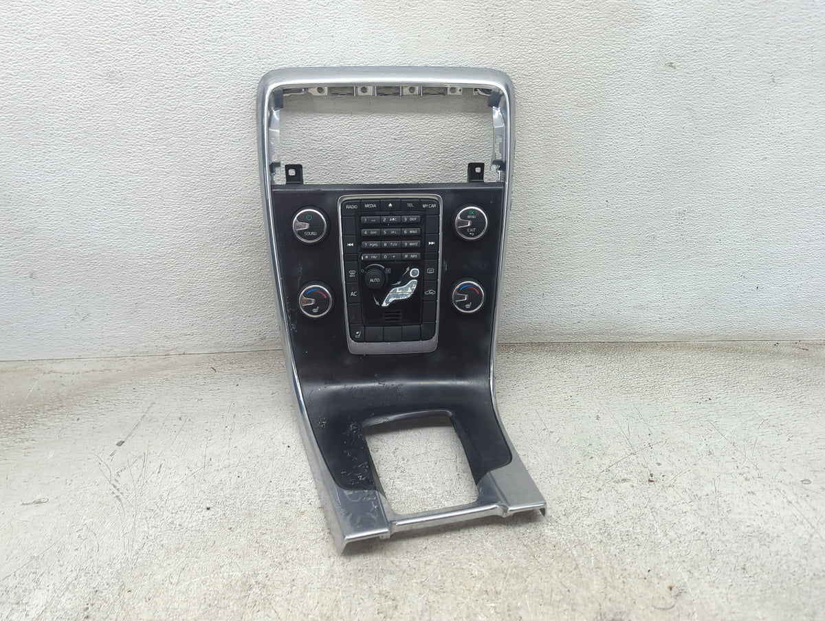 2018 Volvo Volvo S60 Climate Control Module Temperature AC/Heater Replacement P/N:8632427 30795197 Fits OEM Used Auto Parts 