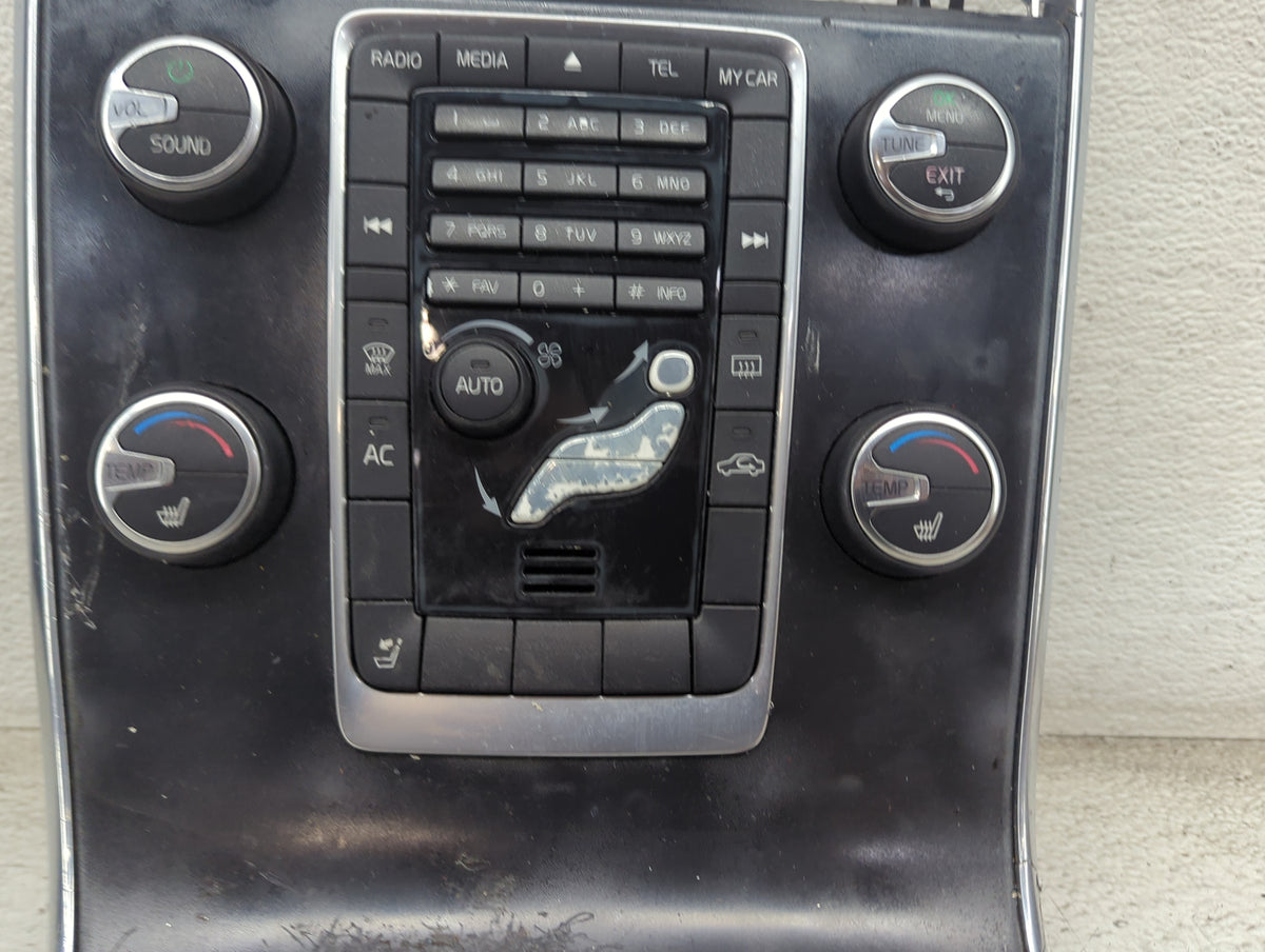 2018 Volvo Volvo S60 Climate Control Module Temperature AC/Heater Replacement P/N:8632427 30795197 Fits OEM Used Auto Parts 