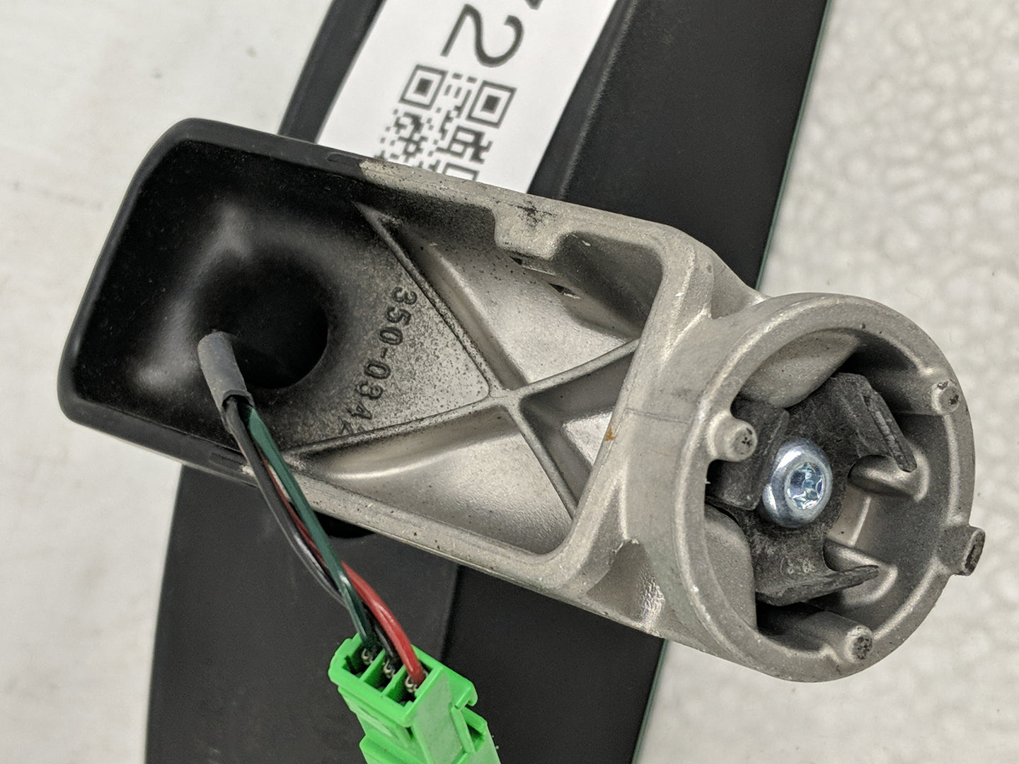 2018-2019 Volvo Xc60 Interior Rear View Mirror Replacement OEM P/N:GNTX-1212 Fits Fits 2016 2017 2018 2019 2020 2021 OEM Use