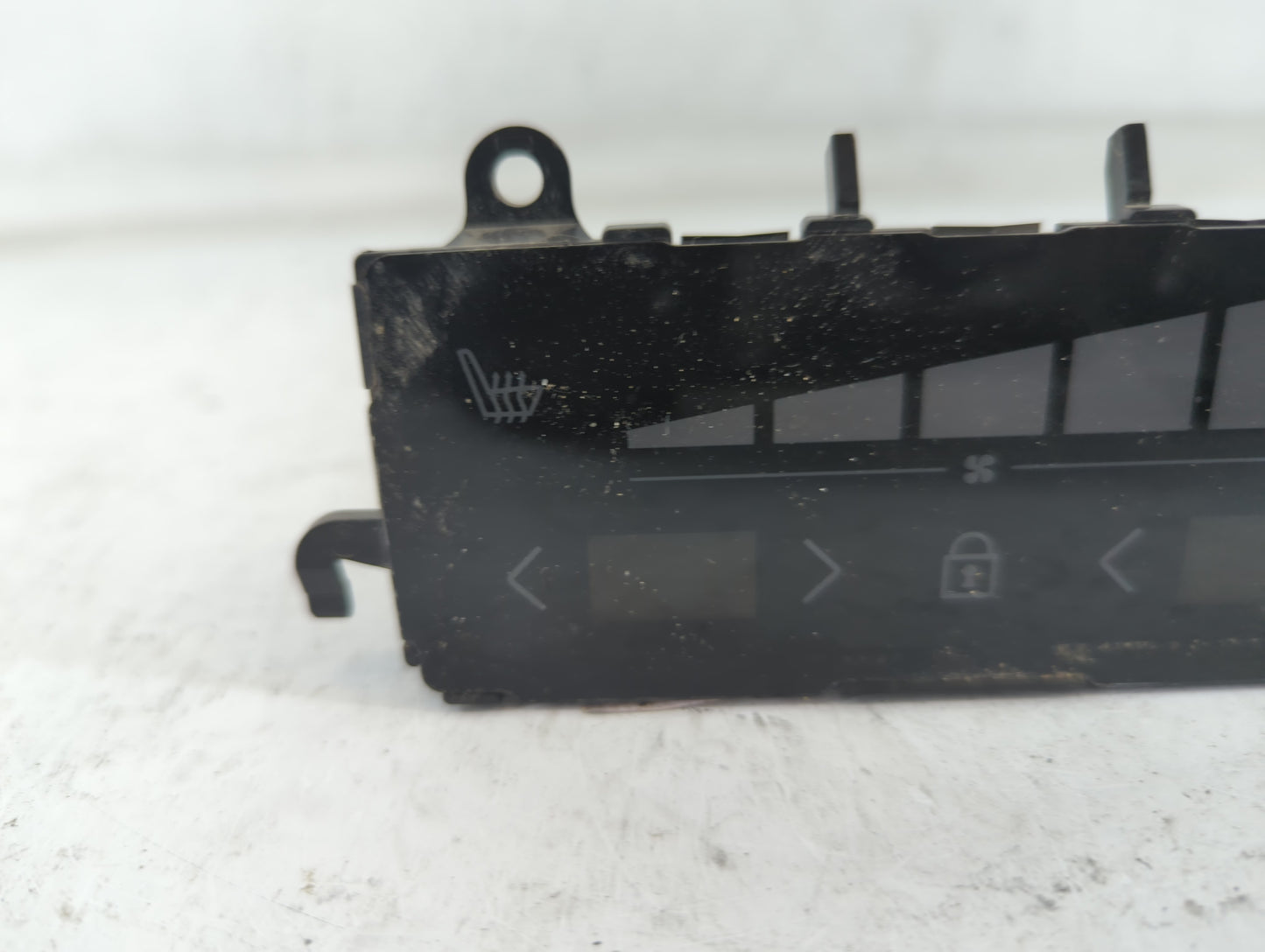 2018-2021 Volvo Xc60 Climate Control Module Temperature AC/Heater Replacement P/N:P31674023 Fits OEM Used Auto Parts - Oemus