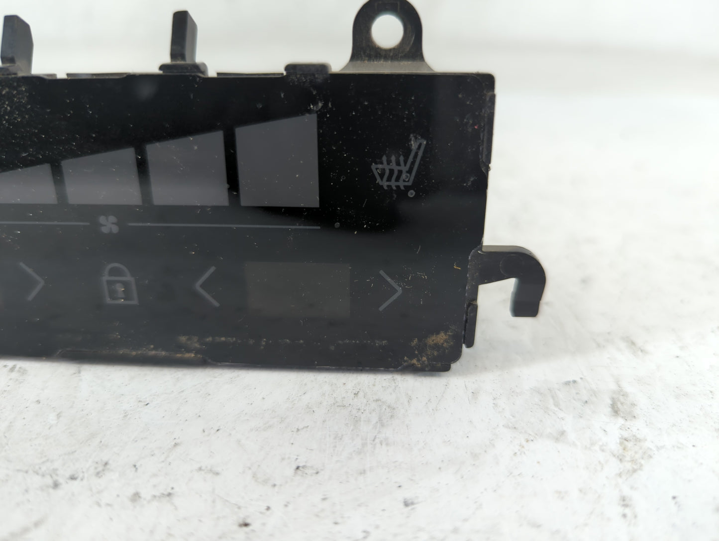 2018-2021 Volvo Xc60 Climate Control Module Temperature AC/Heater Replacement P/N:P31674023 Fits OEM Used Auto Parts - Oemus