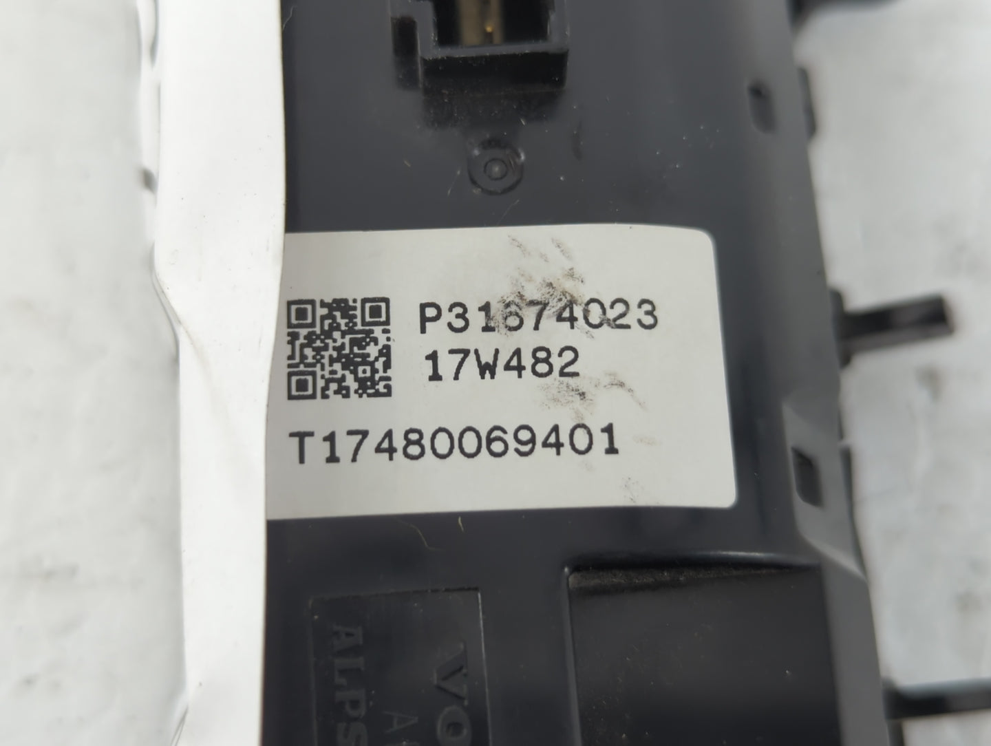 2018-2021 Volvo Xc60 Climate Control Module Temperature AC/Heater Replacement P/N:P31674023 Fits OEM Used Auto Parts - Oemus
