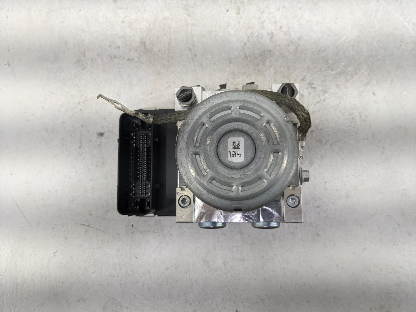 2016-2021 Volvo Xc90 ABS Pump Control Module Replacement P/N:P31680101 31680098 Fits Fits 2016 2017 2018 2019 2020 2021 OEM 
