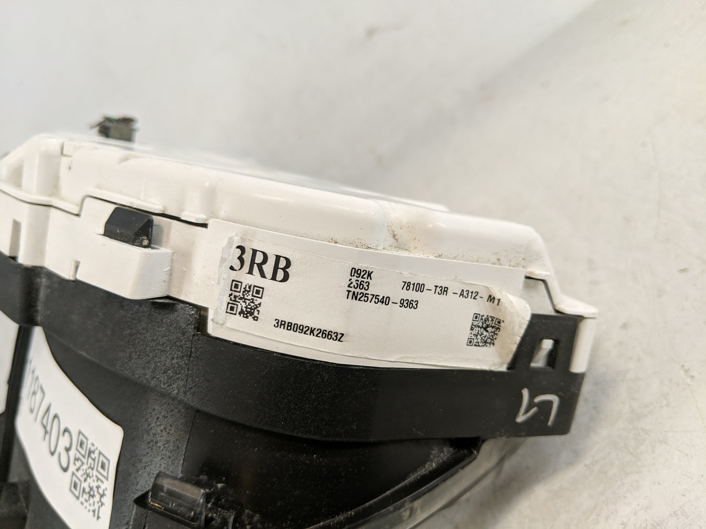 2019-2022 Acura Ilx Instrument Cluster Speedometer Gauges P/N:78100-T3R-A312-M1 Fits Fits 2019 2020 2021 2022 OEM Used Auto 