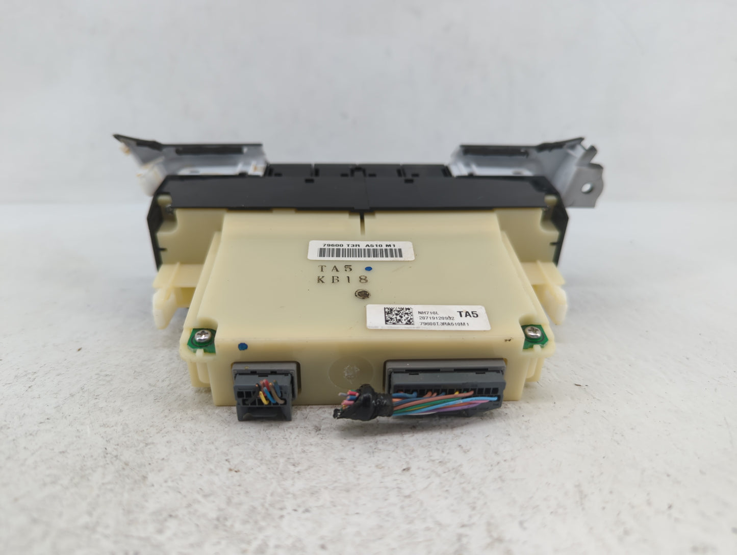 2019-2022 Acura Ilx Climate Control Module Temperature AC/Heater Replacement P/N:79600T 3RA510M1 Fits Fits 2019 2020 2021 20