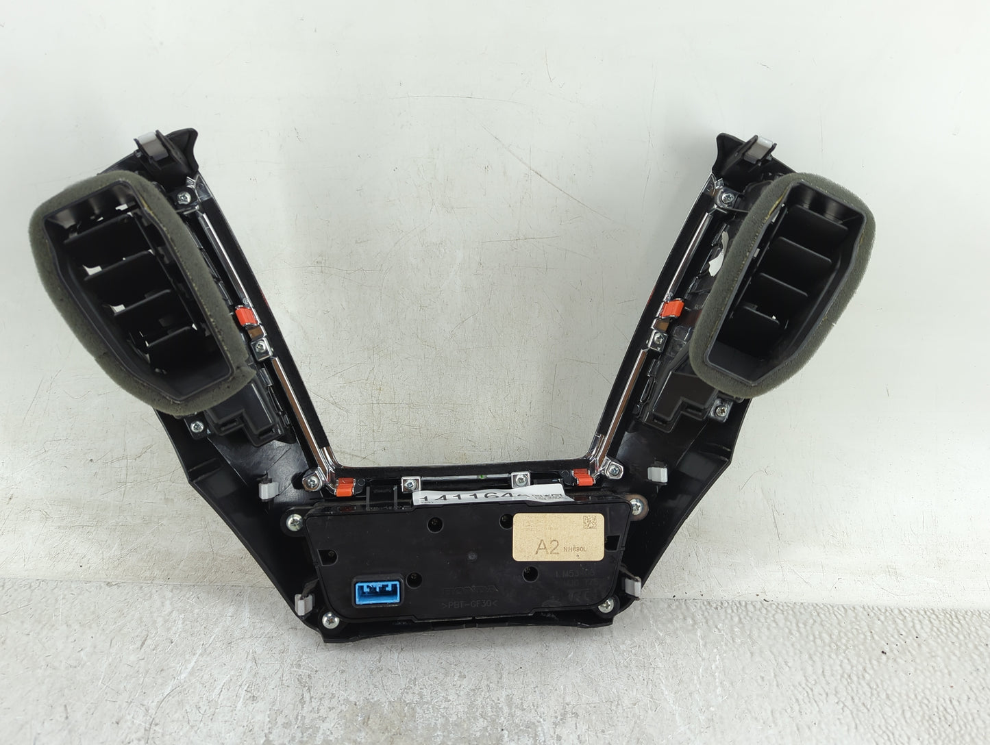 2018-2020 Acura Mdx Radio AM FM Cd Player Receiver Replacement P/N:M53408 Fits Fits 2018 2019 2020 OEM Used Auto Parts - Oem