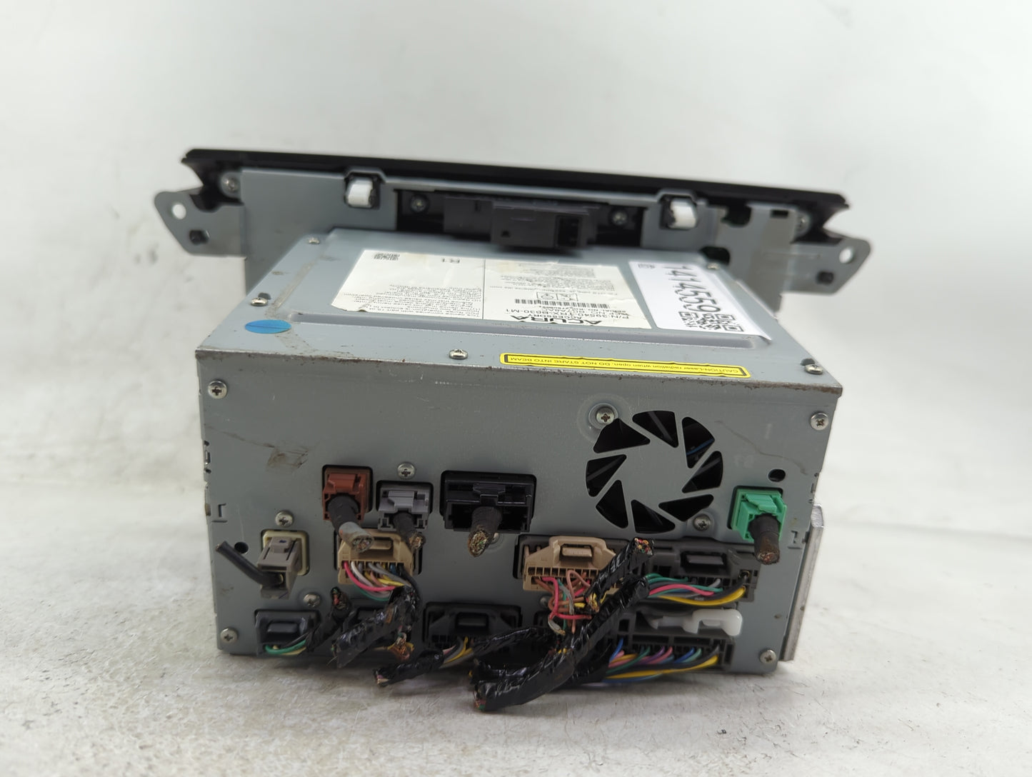 2019-2020 Acura Mdx Radio AM FM Cd Player Receiver Replacement P/N:39540-TRX-B630-M1 Fits Fits 2019 2020 OEM Used Auto Parts