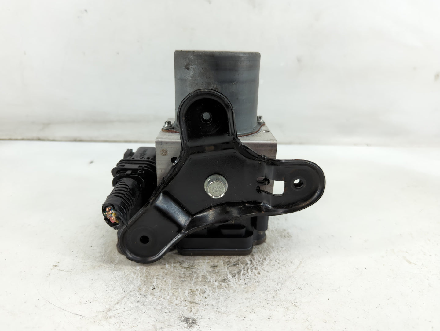 2017-2019 Acura Mdx ABS Pump Control Module Replacement P/N:83308640103481 Fits Fits 2017 2018 2019 OEM Used Auto Parts - Oe