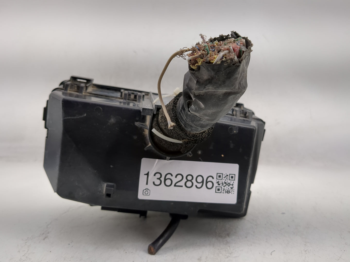 2018-2020 Acura Tlx Fusebox Fuse Box Panel Relay Module P/N:TZ3 A011 A0 Fits Fits 2018 2019 2020 OEM Used Auto Parts - Oemus