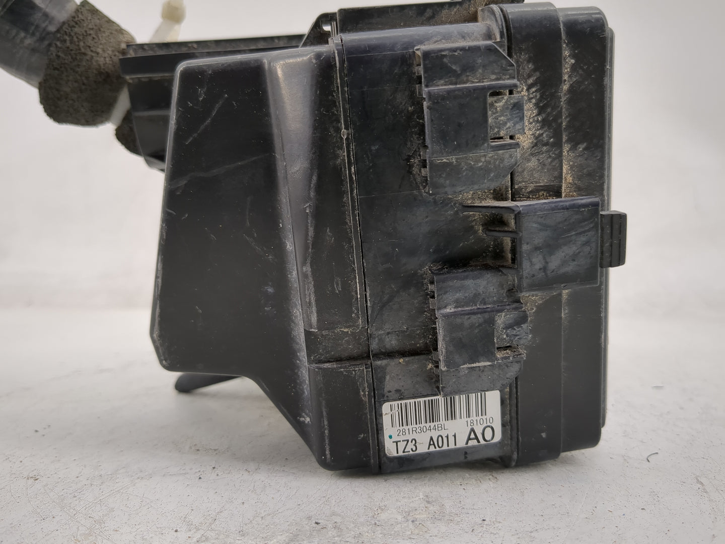 2018-2020 Acura Tlx Fusebox Fuse Box Panel Relay Module P/N:TZ3 A011 A0 Fits Fits 2018 2019 2020 OEM Used Auto Parts - Oemus