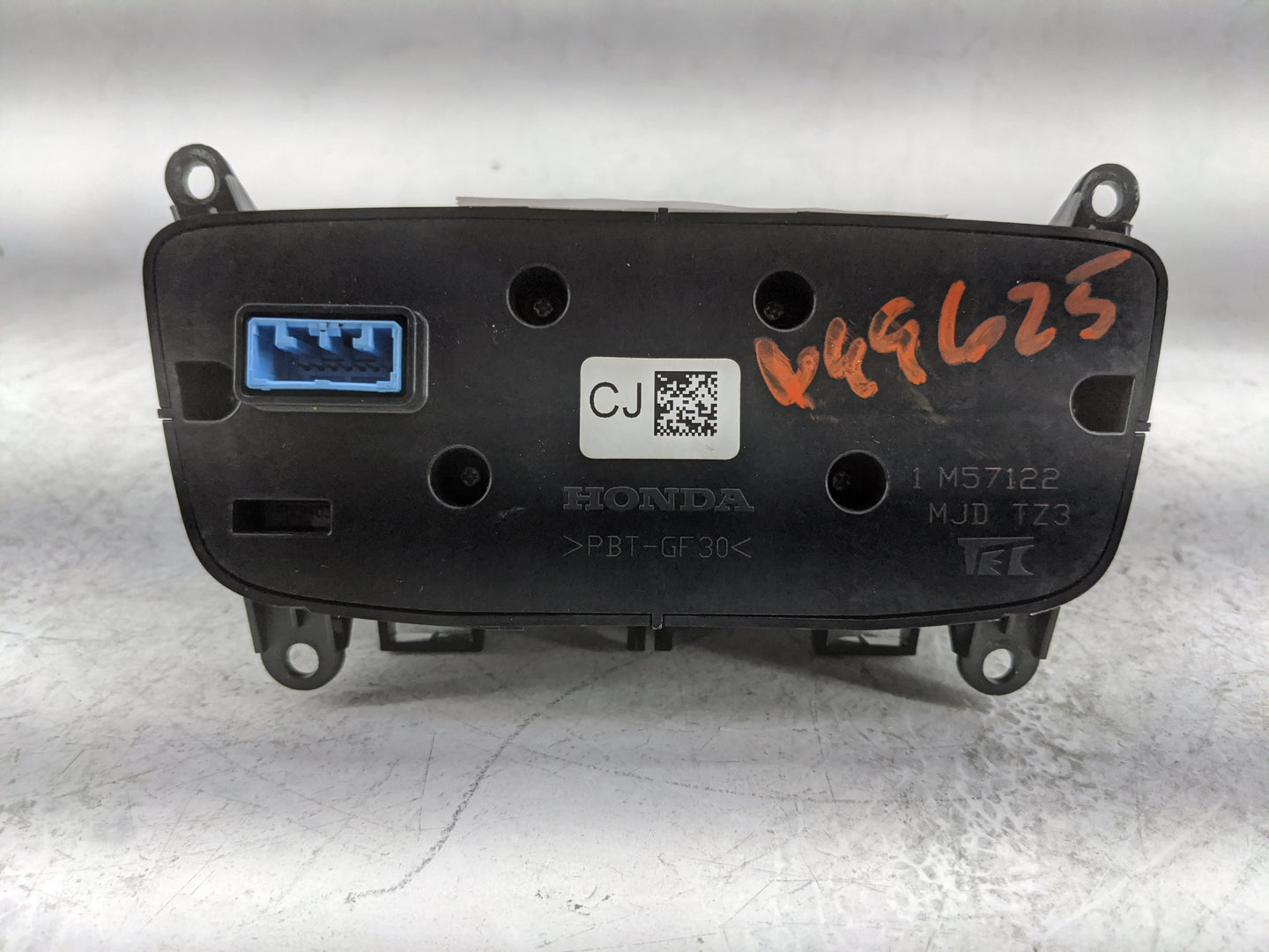 2019-2020 Acura Tlx Radio AM FM Cd Player Receiver Replacement P/N:1M57122 MJDTZ3 Fits Fits 2019 2020 OEM Used Auto Parts - 