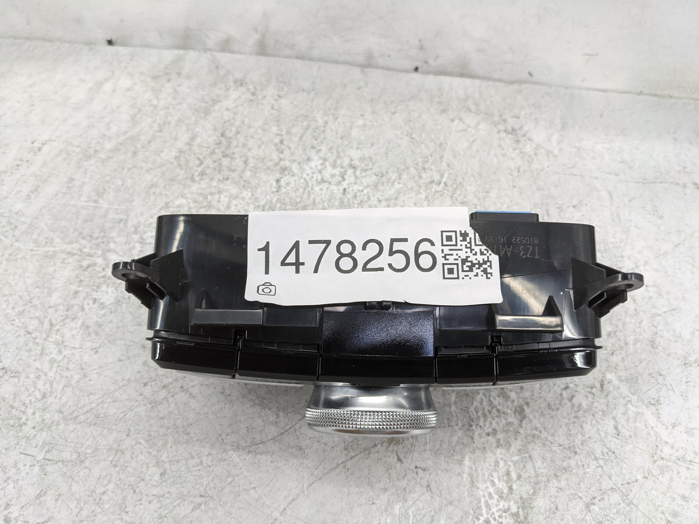 2019-2020 Acura Tlx Radio AM FM Cd Player Receiver Replacement P/N:1M57122 MJDTZ3 Fits Fits 2019 2020 OEM Used Auto Parts - 