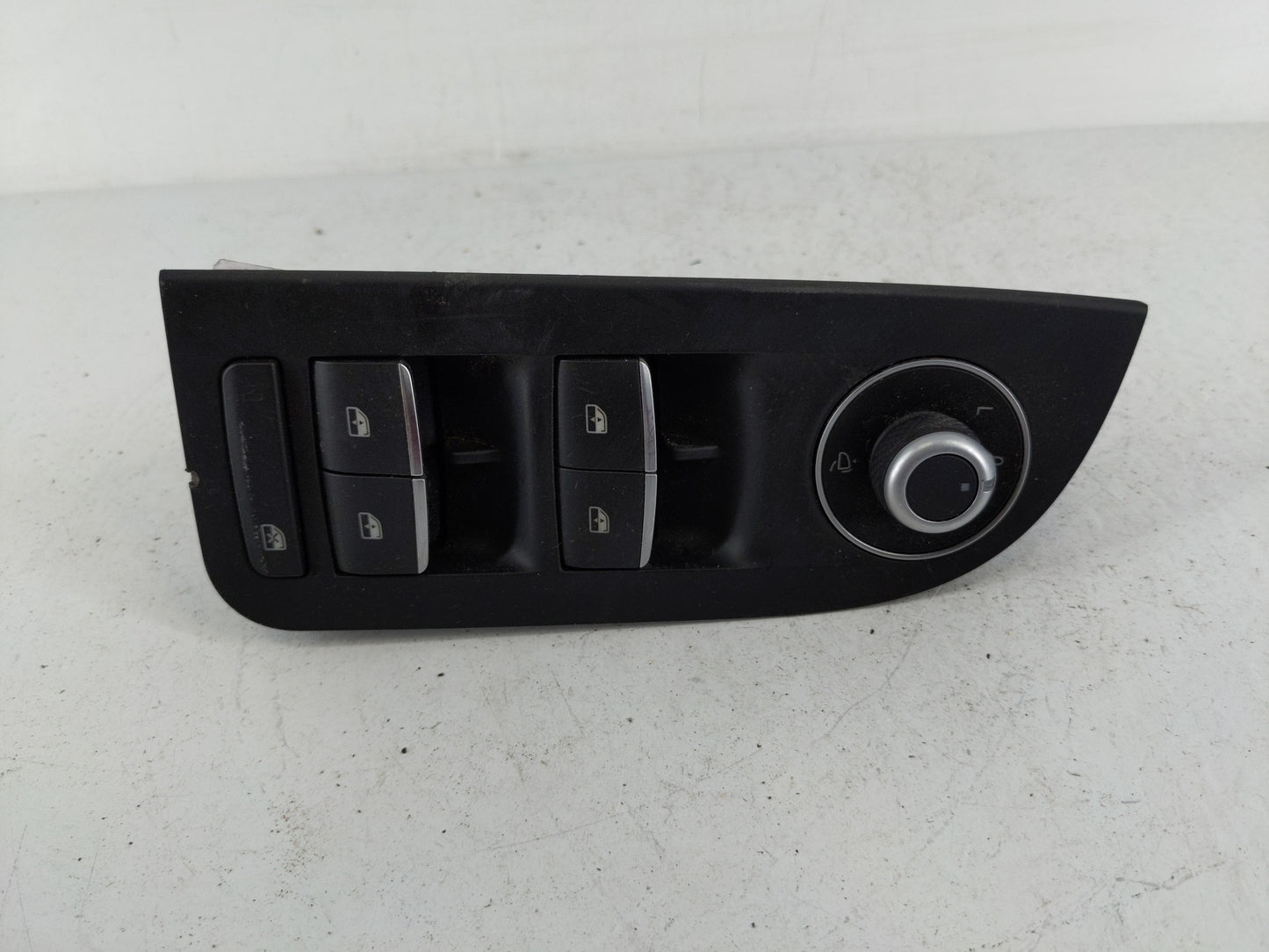 2017 Alfa Romeo Giulia Master Power Window Switch Replacement Driver Side Left P/N:01561494080 Fits OEM Used Auto Parts - Oe