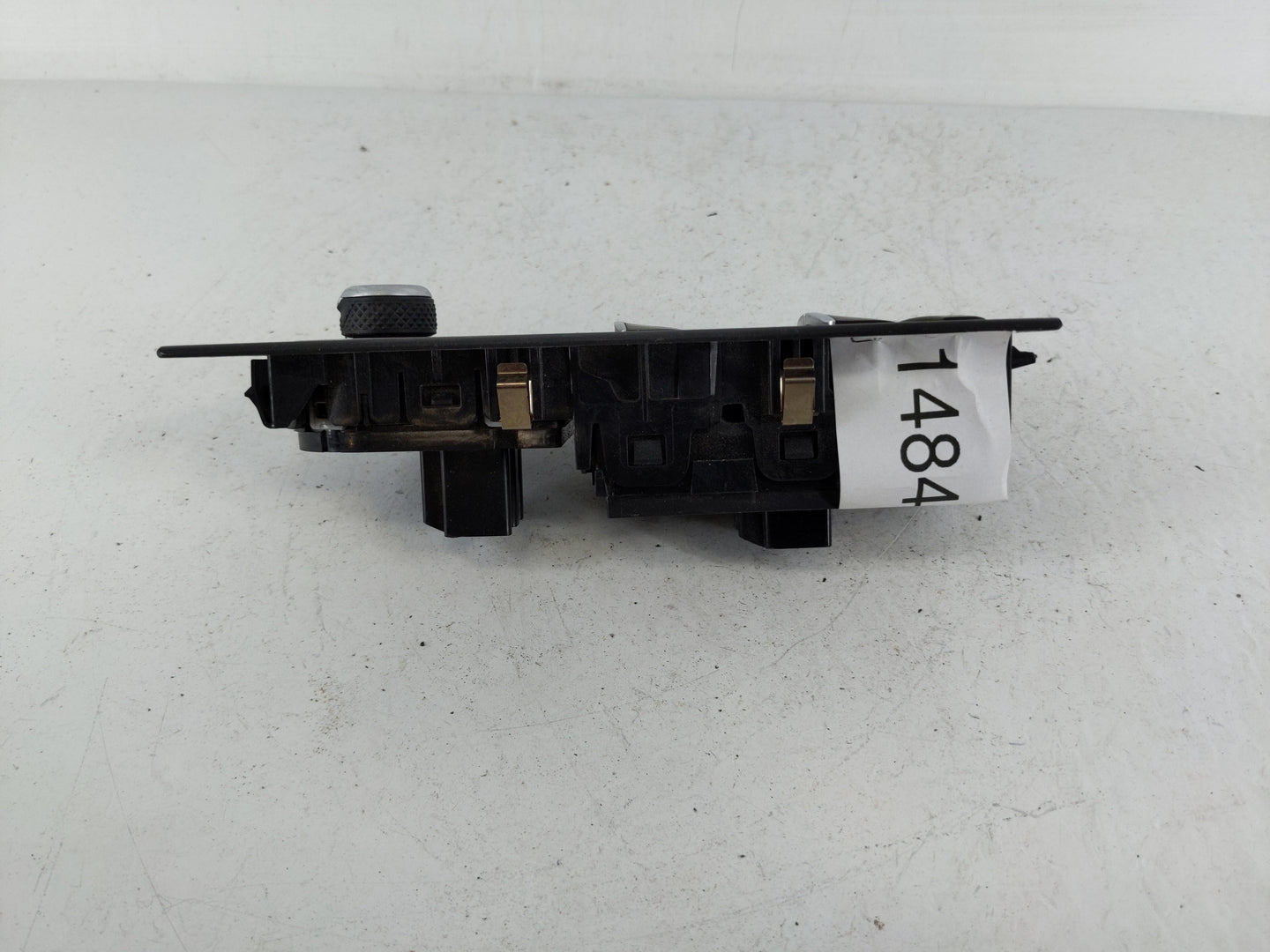 2017 Alfa Romeo Giulia Master Power Window Switch Replacement Driver Side Left P/N:01561494080 Fits OEM Used Auto Parts - Oe