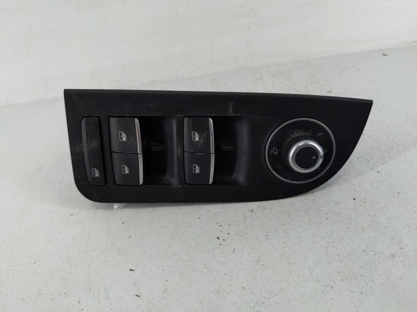 2017 Alfa Romeo Giulia Master Power Window Switch Replacement Driver Side Left P/N:01561181990 Fits OEM Used Auto Parts - Oe