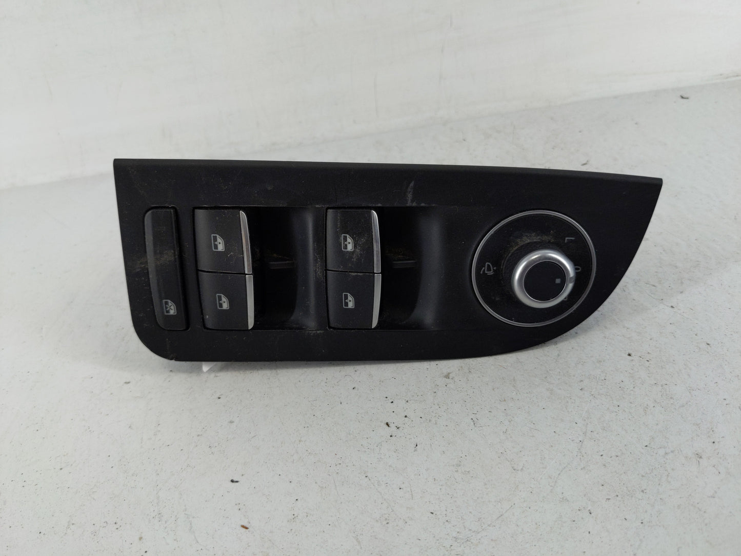 2017 Alfa Romeo Giulia Master Power Window Switch Replacement Driver Side Left P/N:01561181990 Fits OEM Used Auto Parts - Oe