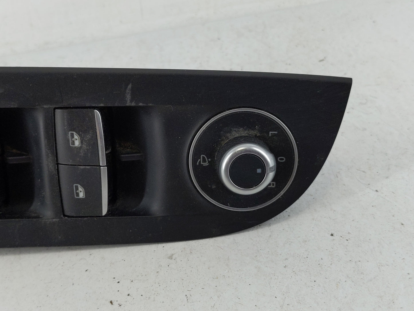 2017 Alfa Romeo Giulia Master Power Window Switch Replacement Driver Side Left P/N:01561181990 Fits OEM Used Auto Parts - Oe
