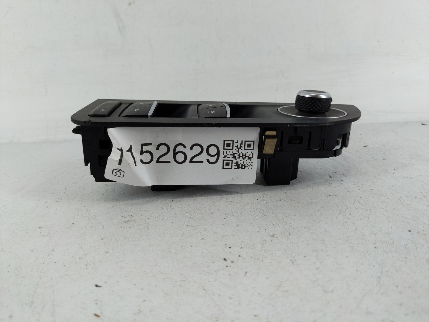 2017 Alfa Romeo Giulia Master Power Window Switch Replacement Driver Side Left P/N:01561181990 Fits OEM Used Auto Parts - Oe