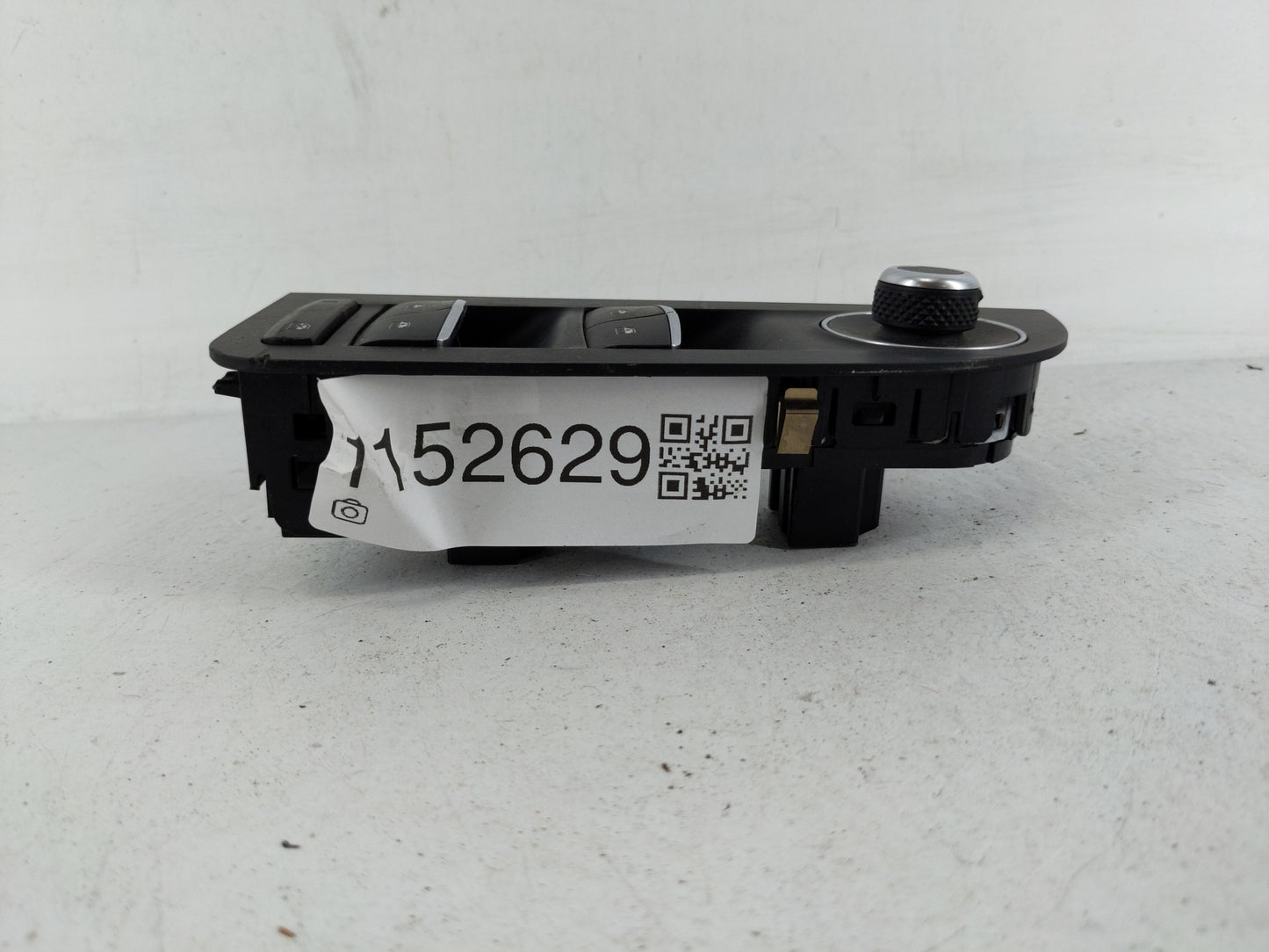 2017 Alfa Romeo Giulia Master Power Window Switch Replacement Driver Side Left P/N:01561181990 Fits OEM Used Auto Parts - Oe