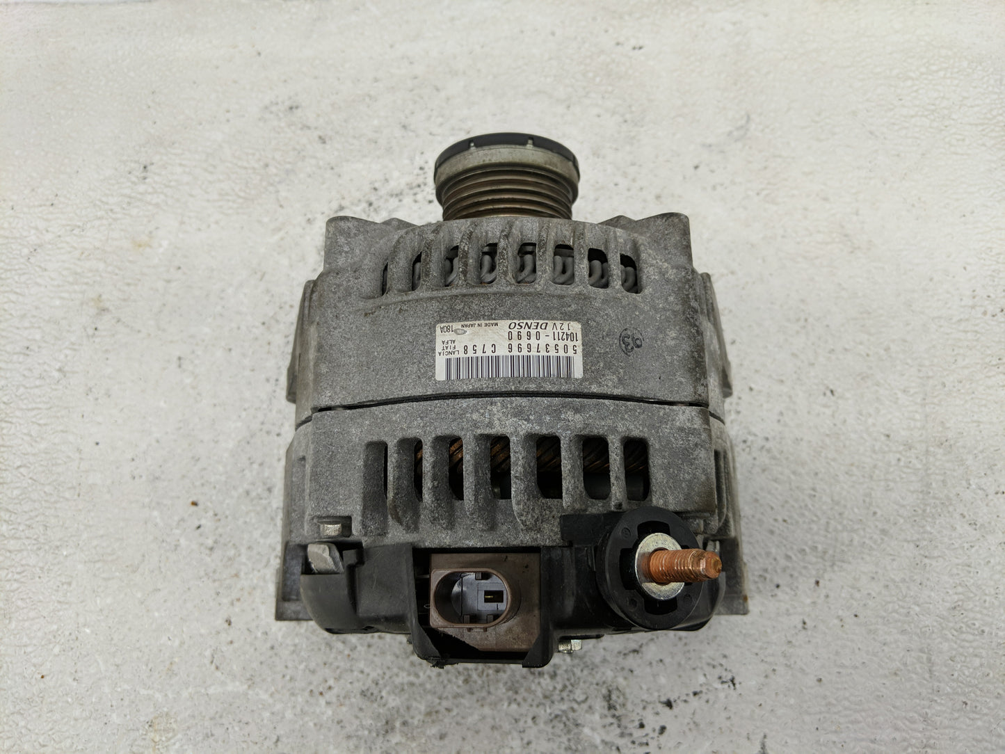 2017 Alfa Romeo Giulia Alternator Replacement Generator Charging Assembly Engine OEM P/N:50537696 C758 104211-0690 Fits OEM 