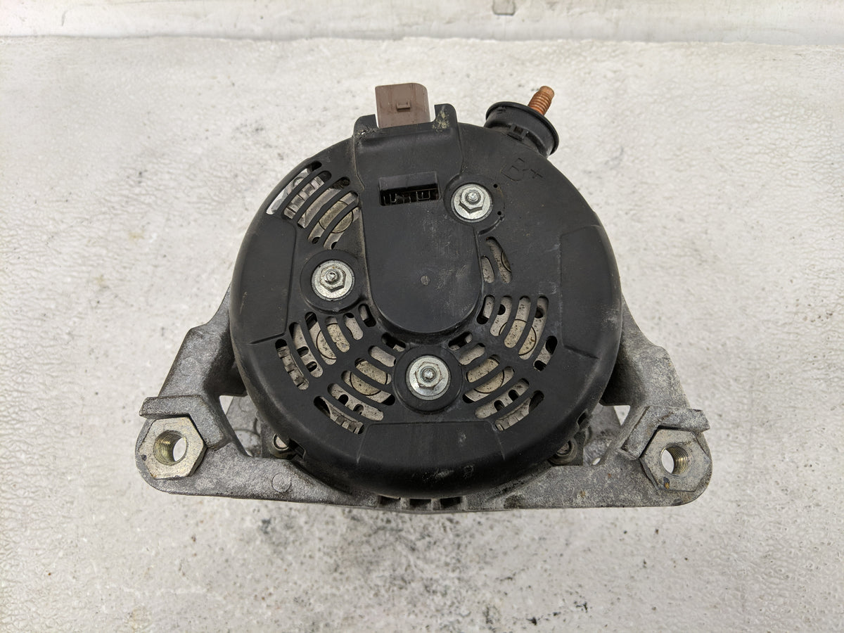 2017 Alfa Romeo Giulia Alternator Replacement Generator Charging Assembly Engine OEM P/N:50537696 C758 104211-0690 Fits OEM 