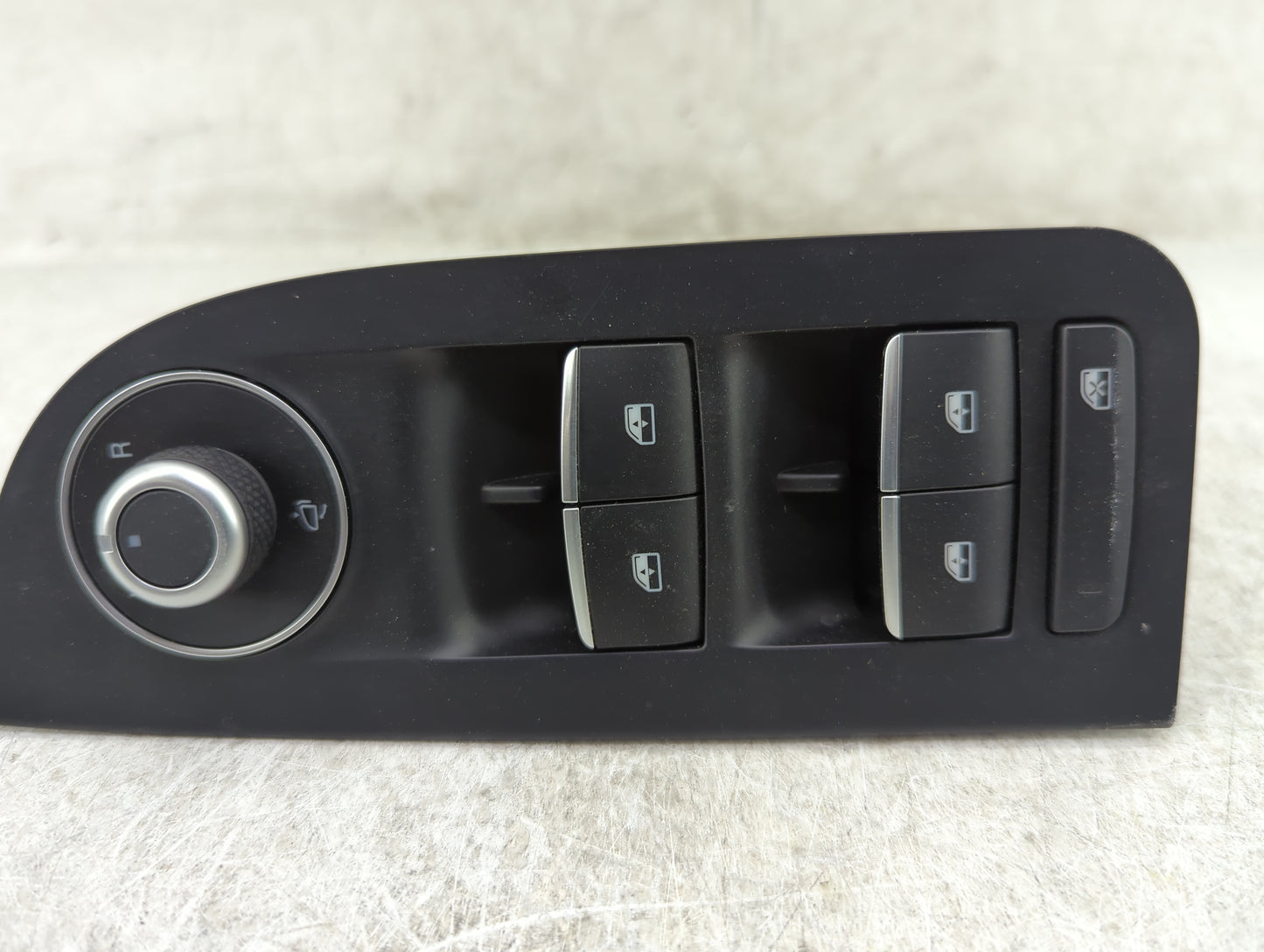 2019 Alfa Romeo Giulia Master Power Window Switch Replacement Driver Side Left P/N:01561291690 Fits OEM Used Auto Parts - Oe
