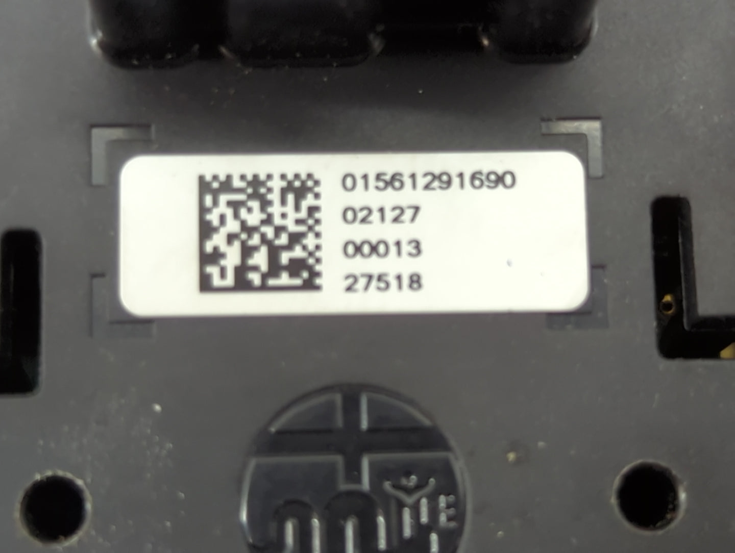 2019 Alfa Romeo Giulia Master Power Window Switch Replacement Driver Side Left P/N:01561291690 Fits OEM Used Auto Parts - Oe