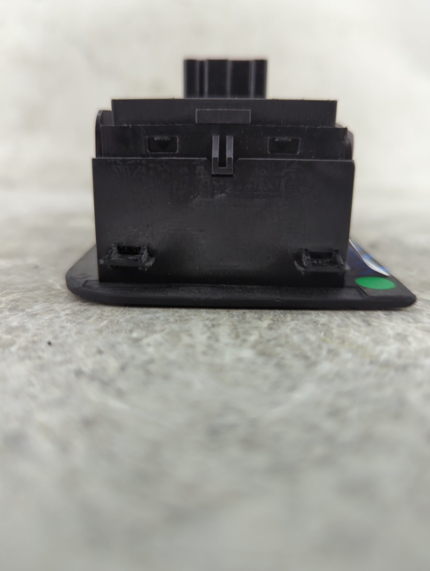 2017 Alfa Romeo Giulia Master Power Window Switch Replacement Driver Side Left P/N:01561181990 Fits OEM Used Auto Parts - Oe
