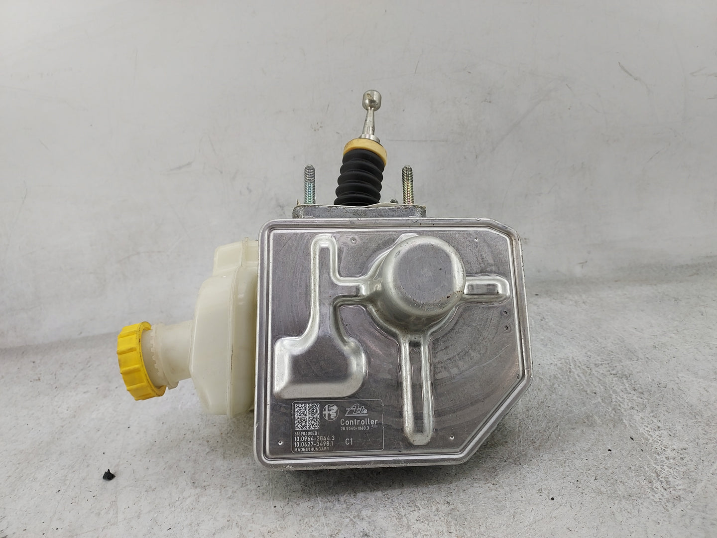 2017 Alfa Romeo Giulia ABS Pump Control Module Replacement P/N:10.0964-2844.3 10.0627-3498.1, 61890400EB1, 28.5540-1060.3 Fi