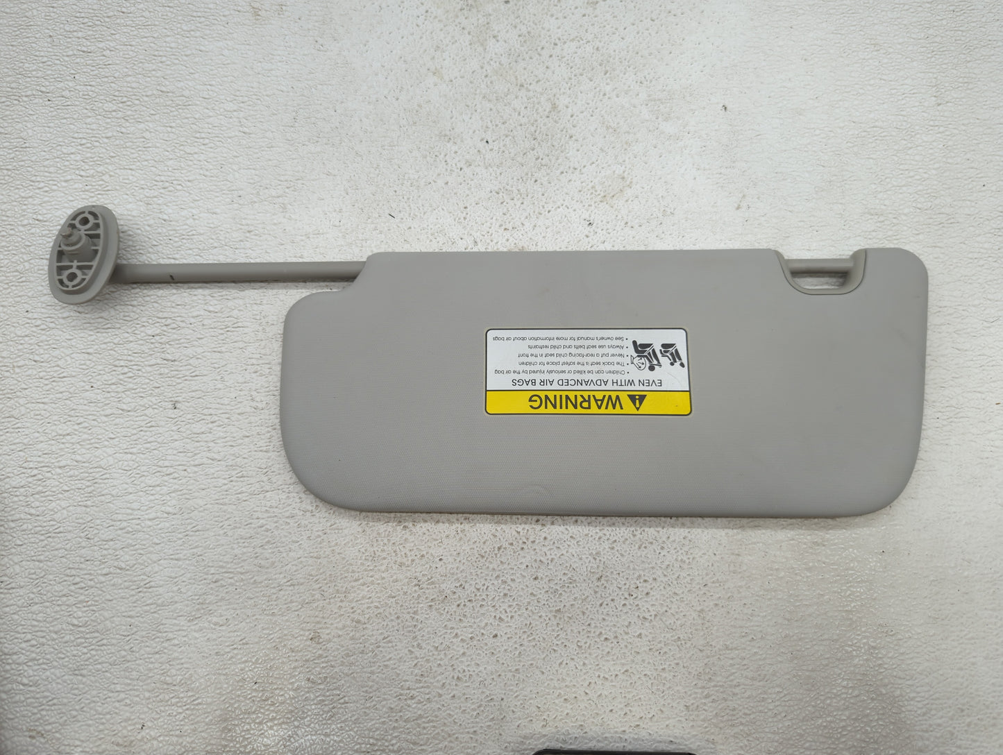 2017 Alfa Romeo Giulia Sun Visor Shade Replacement Passenger Right Mirror Fits OEM Used Auto Parts - Oemusedautoparts1.com