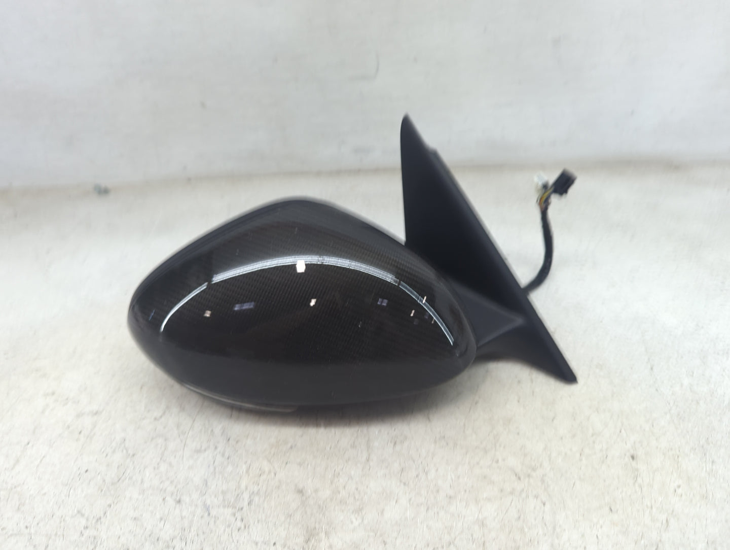 2019 Alfa Romeo Giulia Passenger Side View Mirror - Right Door Mirror OEM Used - Oemusedautoparts1.com