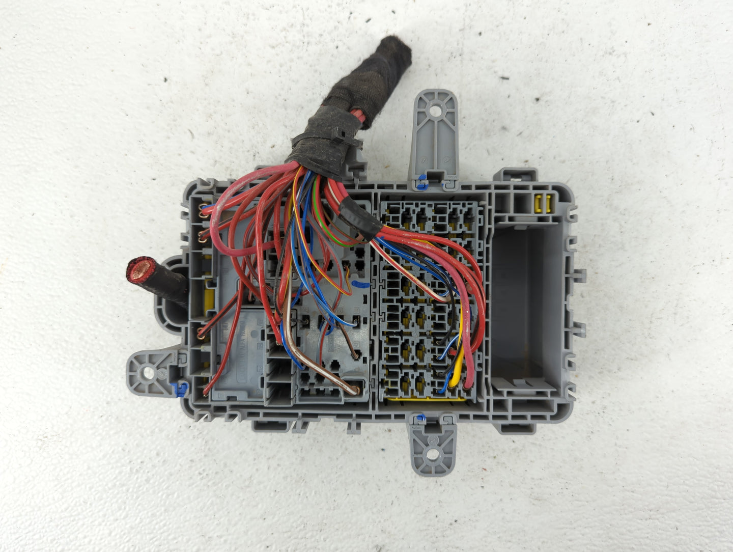 2019 Alfa Romeo Giulia Fusebox Fuse Box Panel Relay Module P/N:2321A Fits OEM Used Auto Parts - Oemusedautoparts1.com