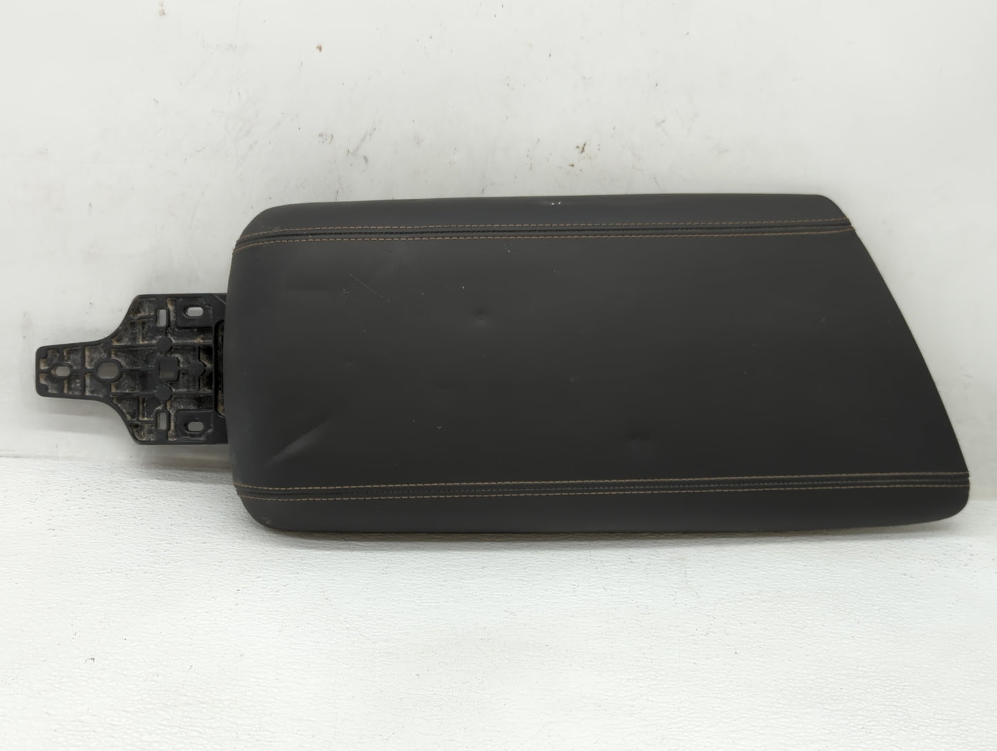 2019 Alfa Romeo Giulia Center Console Armrest Cover Lid Black - Oemusedautoparts1.com