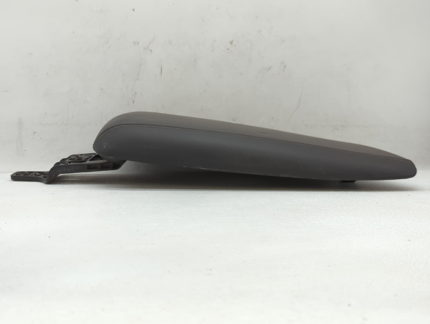 2019 Alfa Romeo Giulia Center Console Armrest Cover Lid Black - Oemusedautoparts1.com