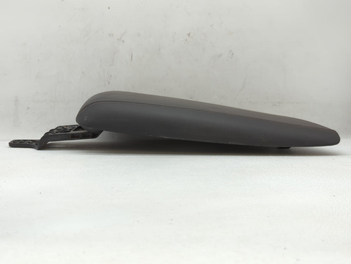 2019 Alfa Romeo Giulia Center Console Armrest Cover Lid Black 595646 - Oemusedautoparts1.com