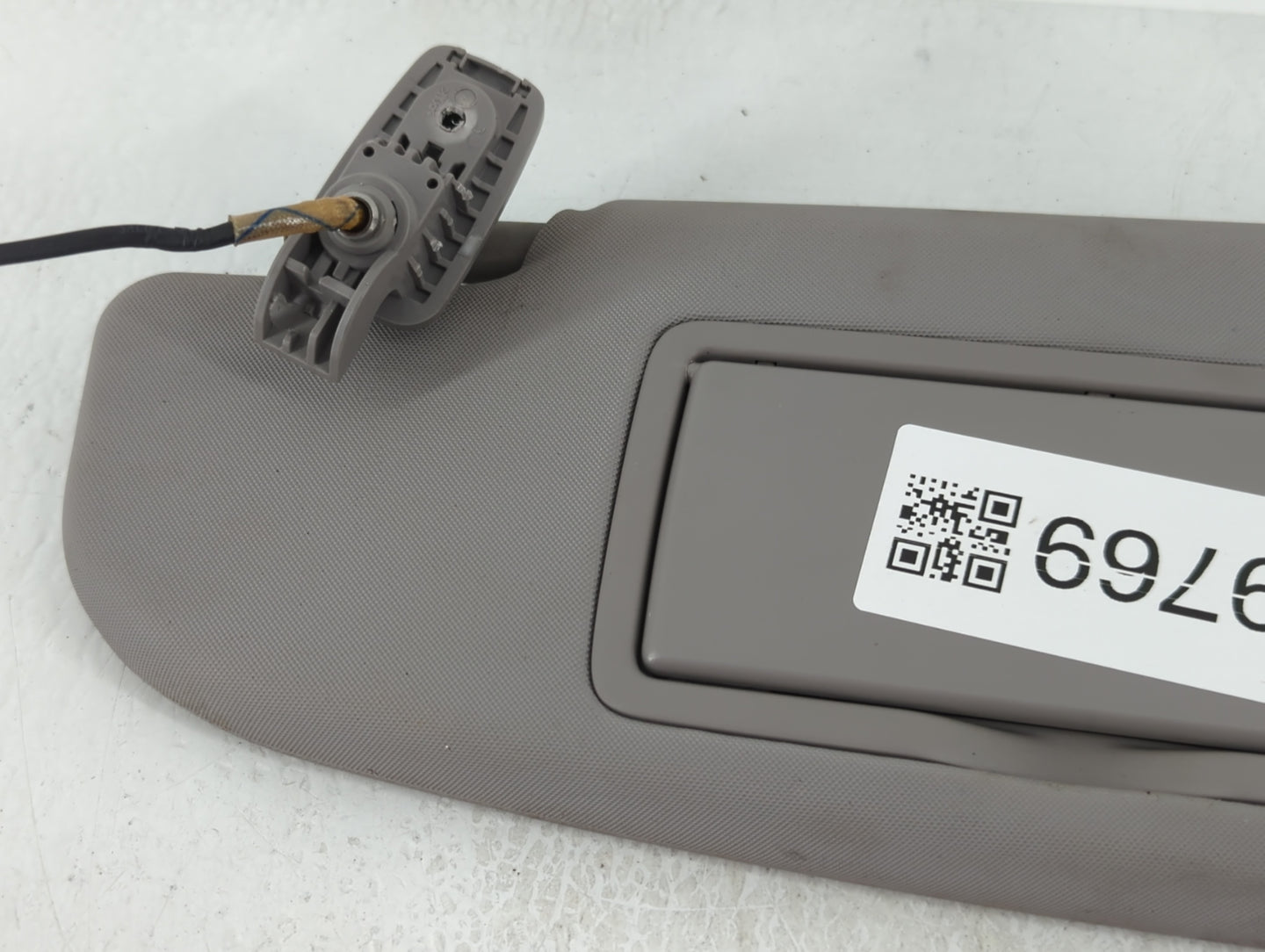 2017 Alfa Romeo Giulia Sun Visor Shade Replacement Driver Left Mirror Fits OEM Used Auto Parts - Oemusedautoparts1.com