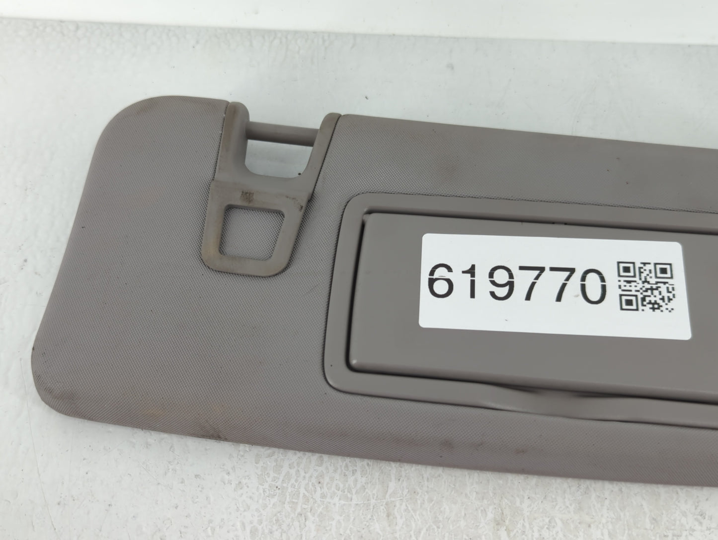 2017 Alfa Romeo Giulia Sun Visor Shade Replacement Passenger Right Mirror Fits OEM Used Auto Parts - Oemusedautoparts1.com