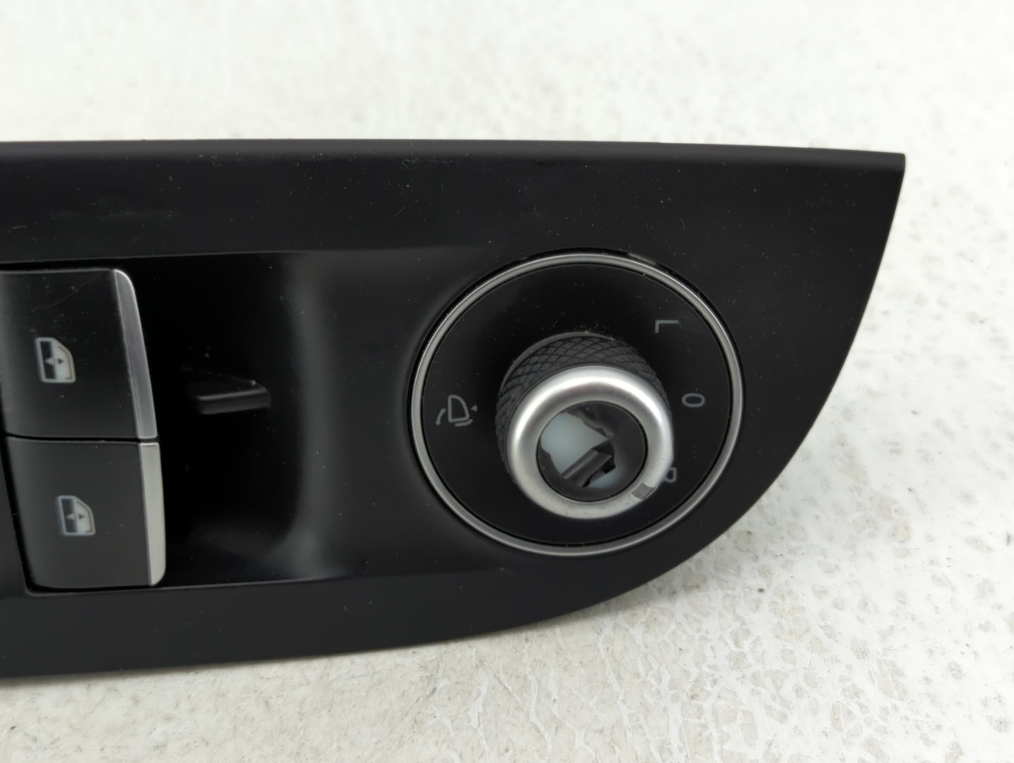 2017 Alfa Romeo Giulia Master Power Window Switch Replacement Driver Side Left P/N:01561181990 Fits OEM Used Auto Parts - Oe
